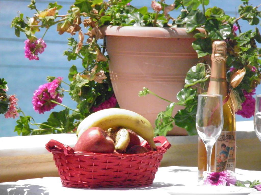 Aristotelis-Nikos Paramonas Studios Paramonas (Corfu) Quarto foto